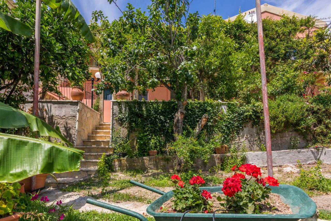 Milena'S Country House Pelekas Luaran gambar